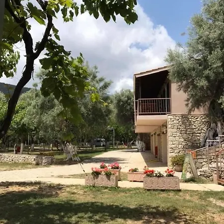 Aparthotel Poros Beach Mikros Gialos