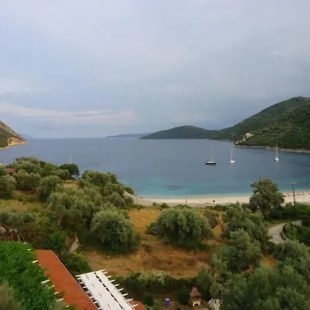 Poros Beach 2*