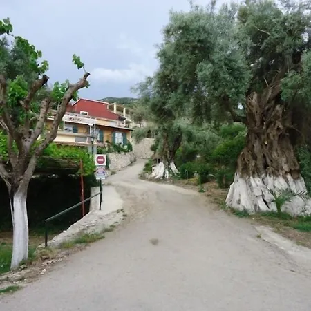 Poros 2* Μικρός Γιαλός