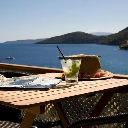Aparthotel Poros Beach 2*