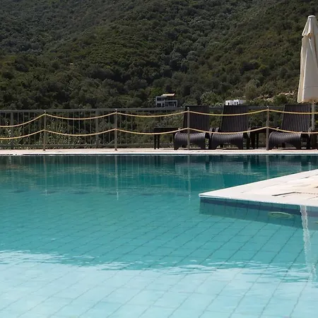 Ξενοδοχείο με διαμερίσματα Poros Μικρός Γιαλός